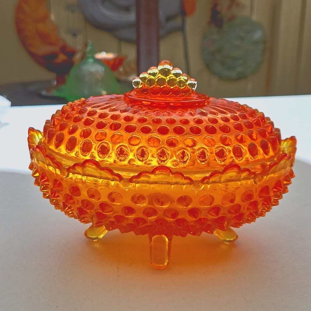 FENTON COLONIAL ORANGE FOOTED OVAL/SCALLOPED EDGE LIDDED, DIAMOND POINT HOBNAIL
